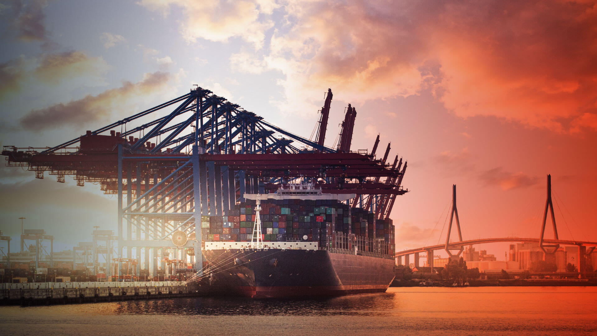 Container Schiff in Hamburg Hafen
